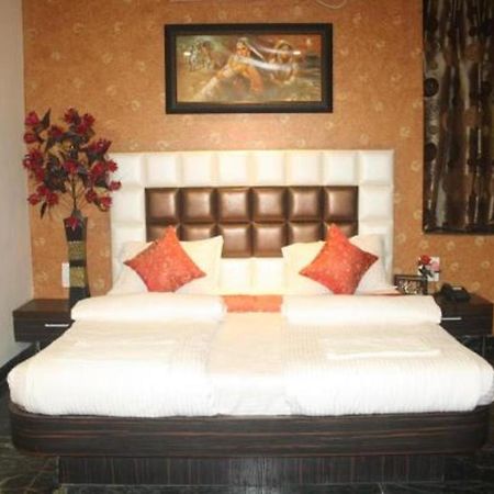 Hotel Pink Pearl Raigarh Zewnętrze zdjęcie