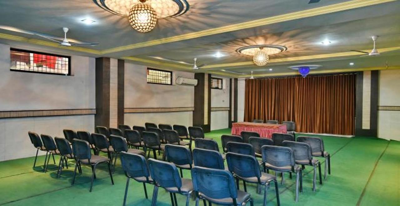 Hotel Pink Pearl Raigarh Zewnętrze zdjęcie