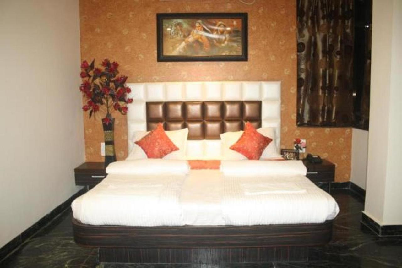 Hotel Pink Pearl Raigarh Zewnętrze zdjęcie